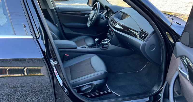 BMW X1 cena 49500 przebieg: 168200, rok produkcji 2013 z Piaseczno małe 781